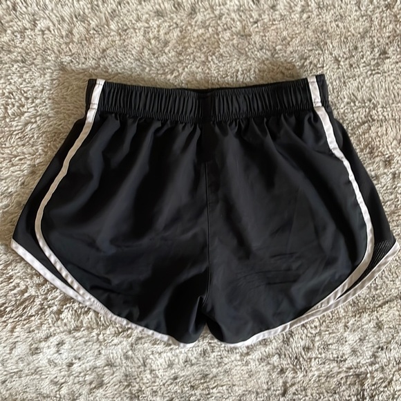 Nike Dri- Fit Tempo Shorts - Picture 5 of 9